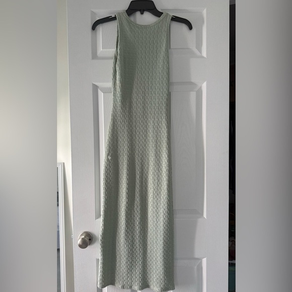 See You Monday LA Dress Sage Green Bodycon Midi Stretch Vacation Tropical Cruise - Picture 6 of 6